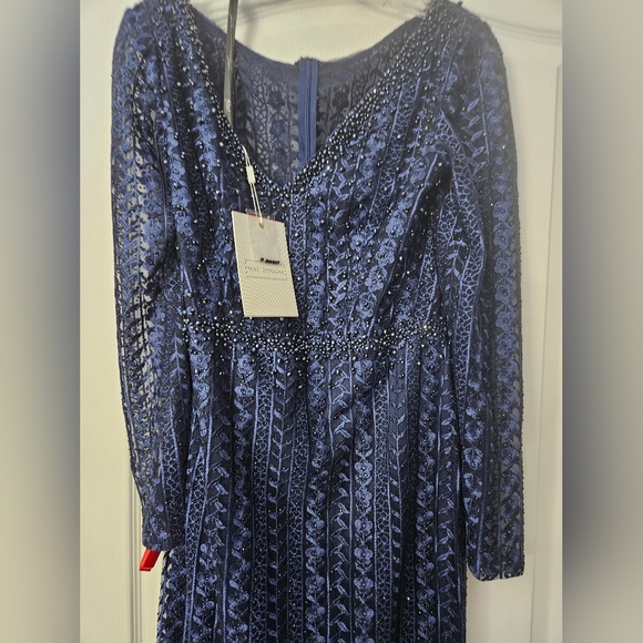 Mac Duggal 20271 - Midnight Embroidered Long Sleeve Evening Dress SZ 12 NWT - Picture 4 of 13